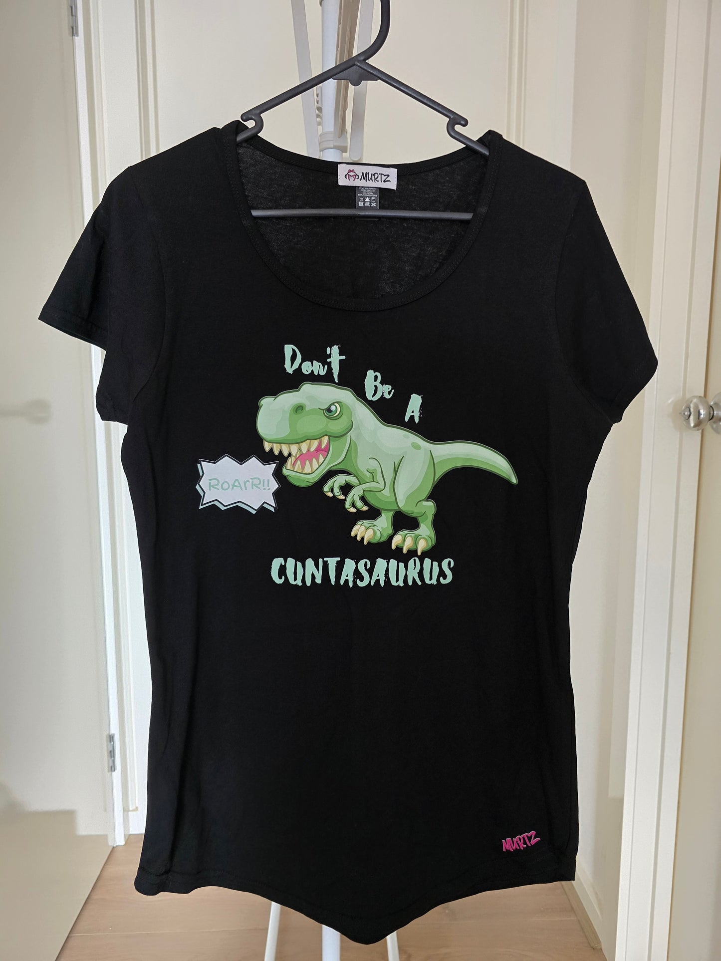 Small Women's Scoop Tee